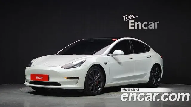 Tesla Model 3 2020