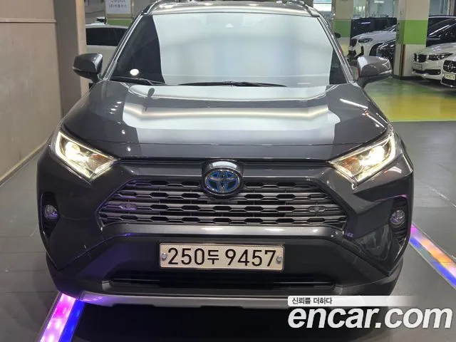 Toyota RAV4 2021
