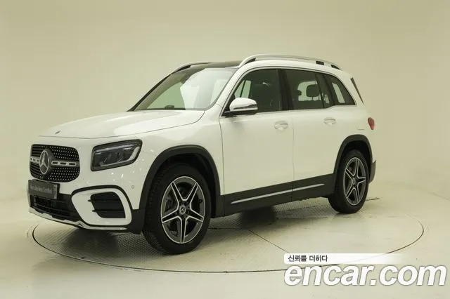 Mercedes-Benz GLB 2025