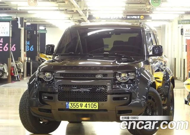 Land Rover Defender 2025