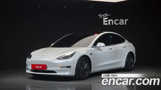 Tesla Model 3 2020