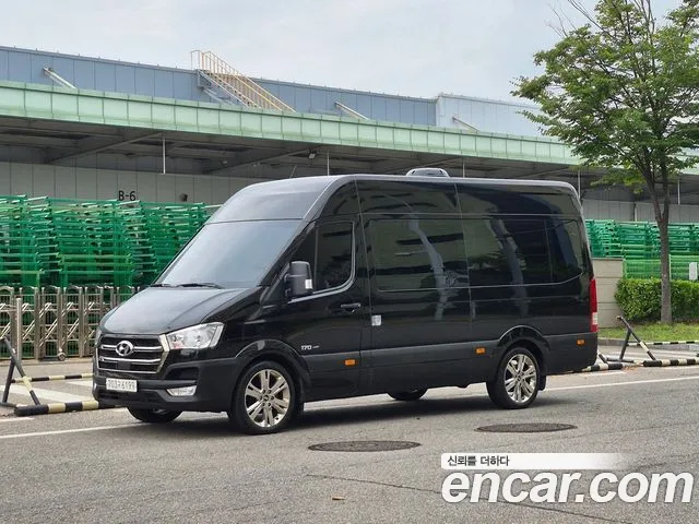 Hyundai Staria 2024