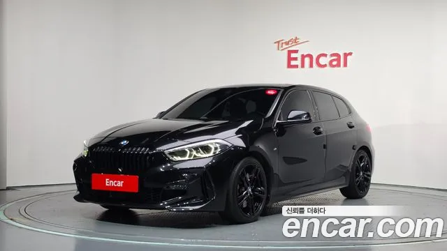 BMW 1 серии 2021