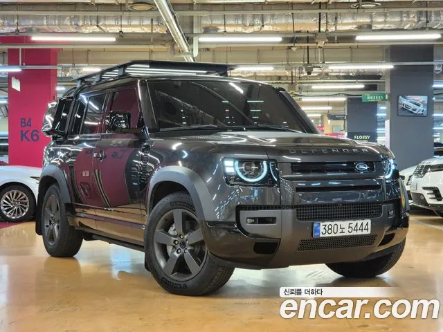 Land Rover Defender 2026