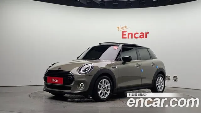 Mini Hatch 2020