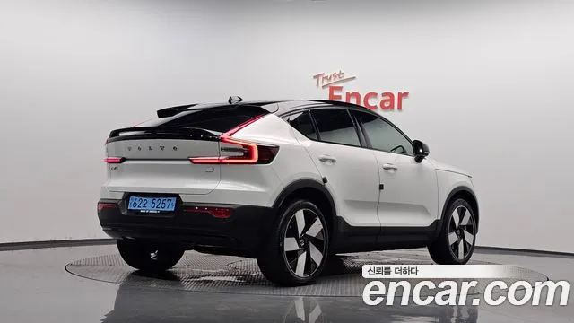 Volvo C40 2022
