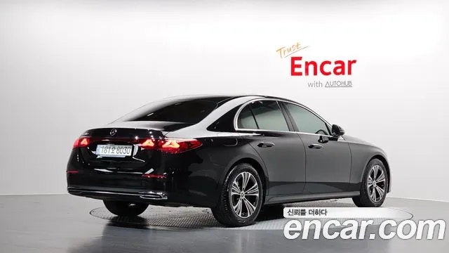 Mercedes-Benz E-Класс 2024