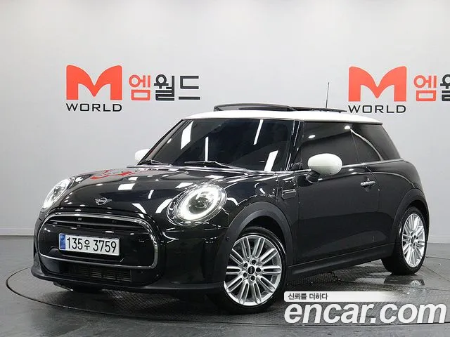 Mini Hatch 2022