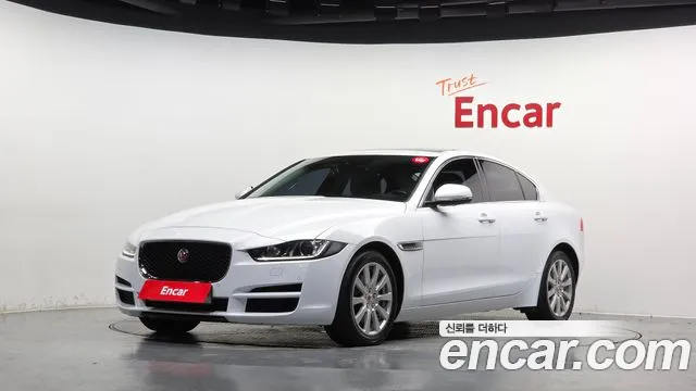 Jaguar XE 2019