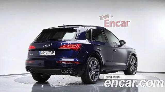 Audi SQ5 2022