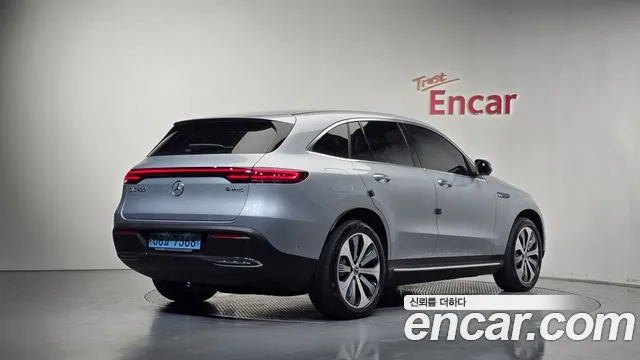 Mercedes-Benz EQC 2020