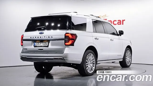 Ford Expedition 2023