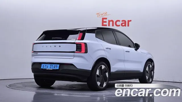 Volvo EX30 2025