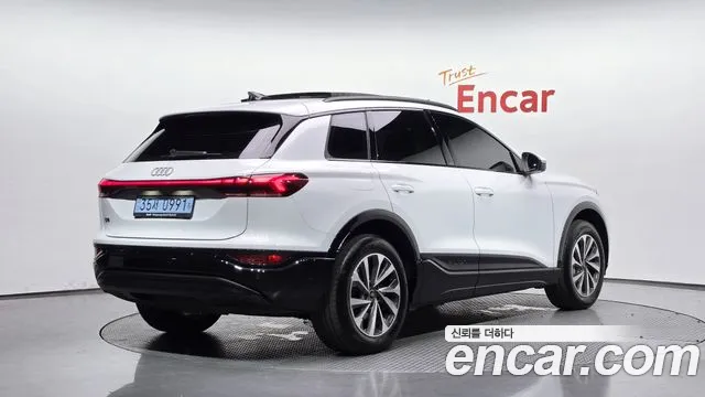 Audi Q6 e-tron 2025