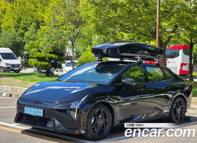Kia EV4 2025