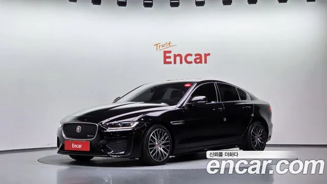 Jaguar XE 2020