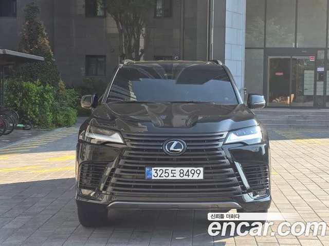 Lexus LX 2025