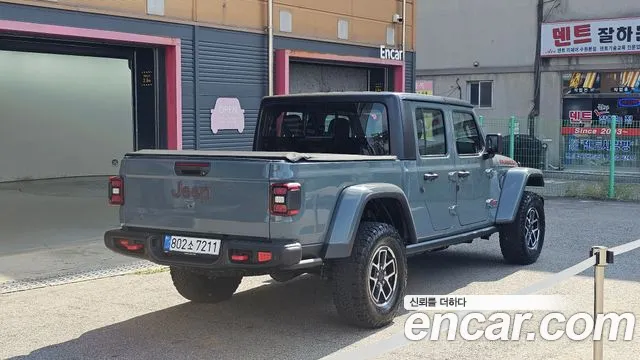 Jeep Gladiator 2025