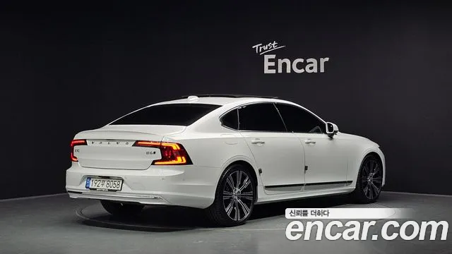 Volvo S90 2024