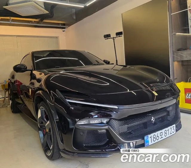 Ferrari Purosangue 2024