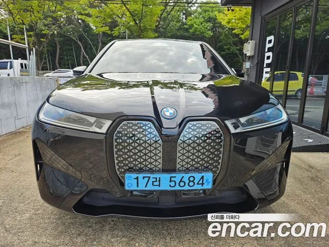 BMW iX 2023