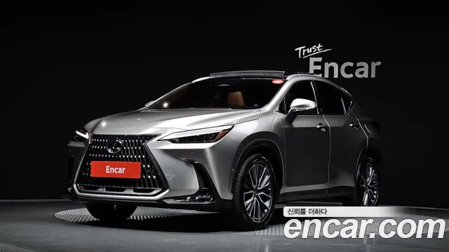 Lexus NX 2025