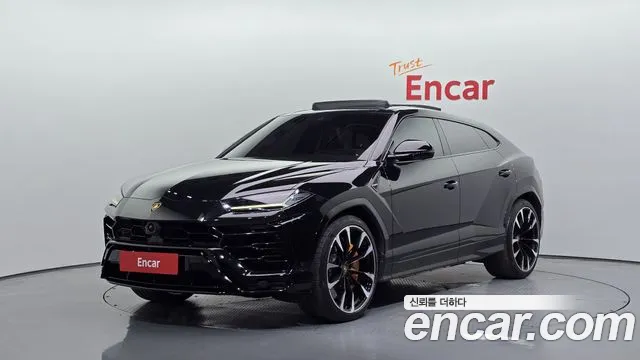 Lamborghini Urus 2022