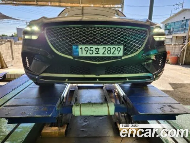 Genesis GV70 2023