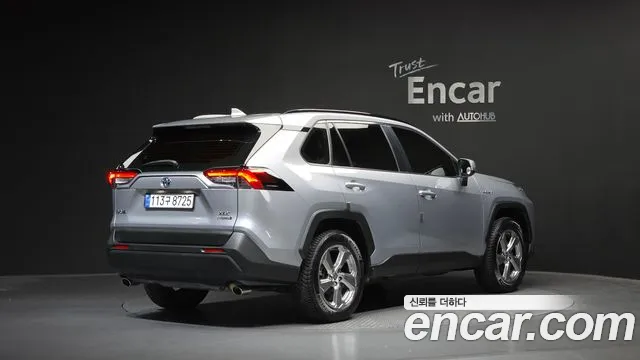 Toyota RAV4 2021