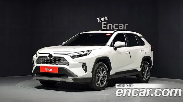 Toyota RAV4 2025