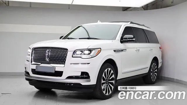 Lincoln Navigator 2022