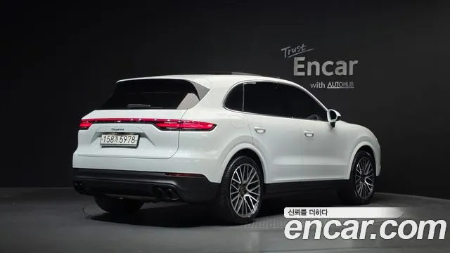 Porsche Cayenne 2021
