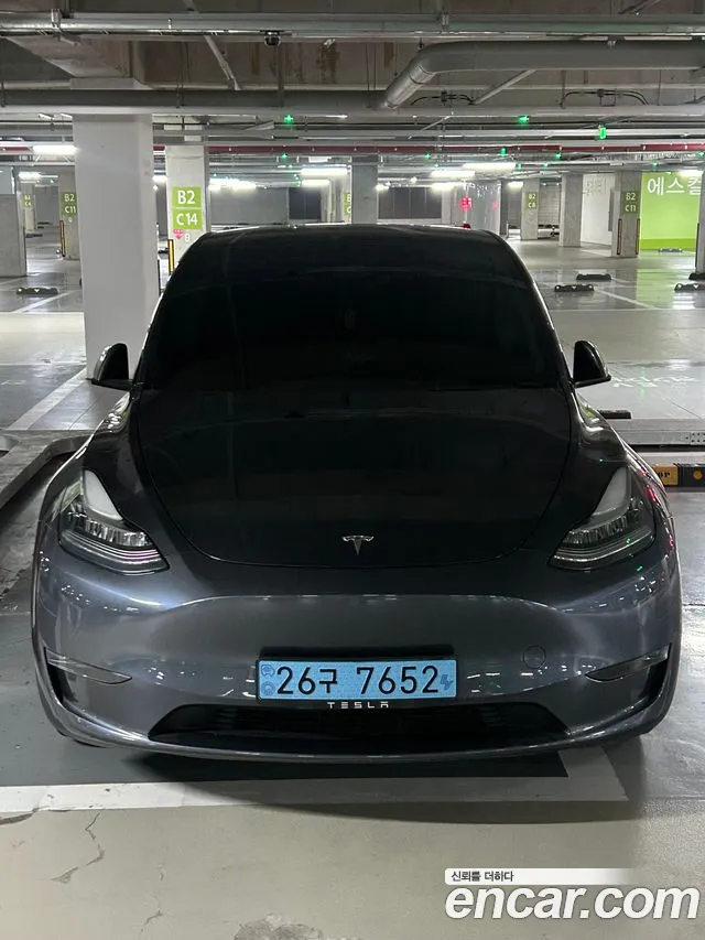 Tesla Model Y 2021