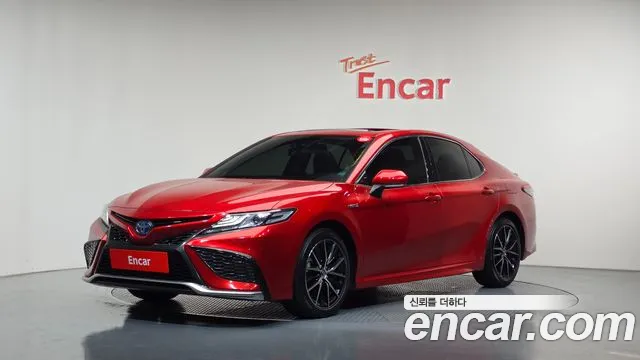 Toyota Camry 2021