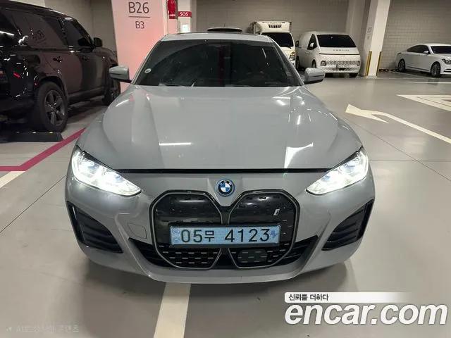 BMW i4 2023