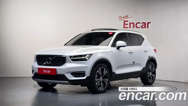 Volvo XC40 2021