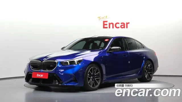 BMW M5 2025