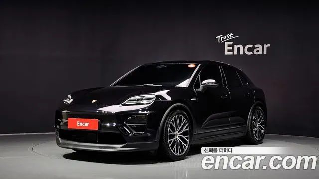Porsche Macan 2025
