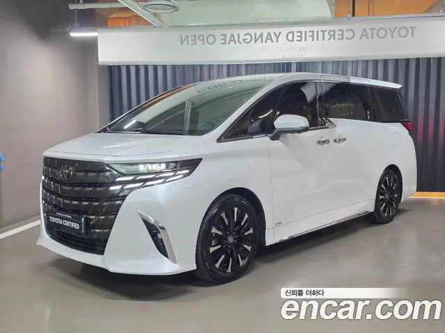 Toyota Alphard 2025