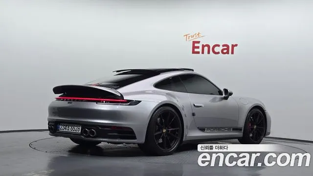 Porsche 911 2021