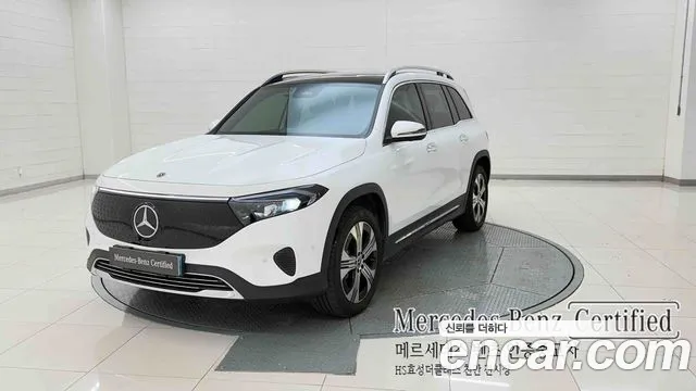 Mercedes-Benz EQB 2025