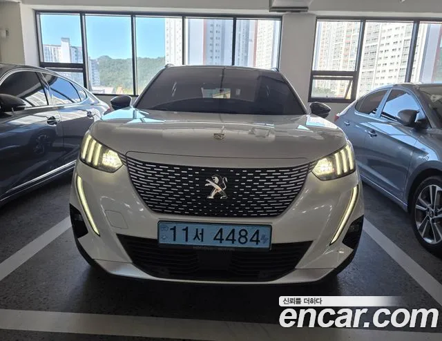 Peugeot 2008 2021