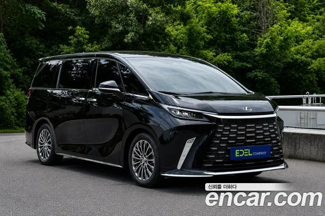Lexus LM 2024
