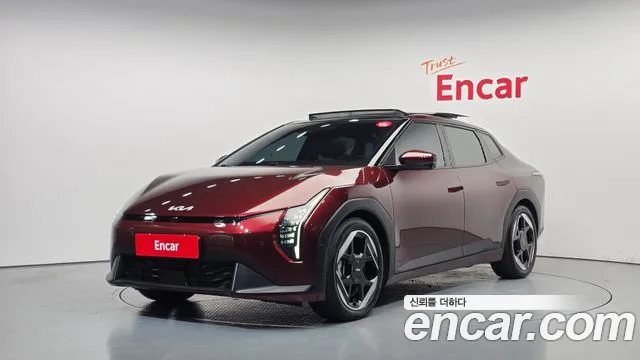 Kia EV4 2025