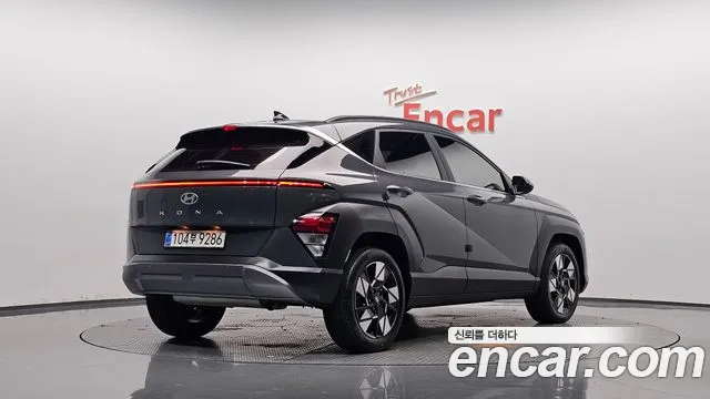 Hyundai Kona 2025