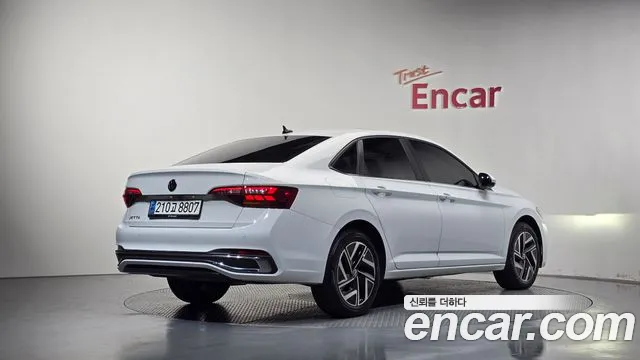 Volkswagen Jetta 2023