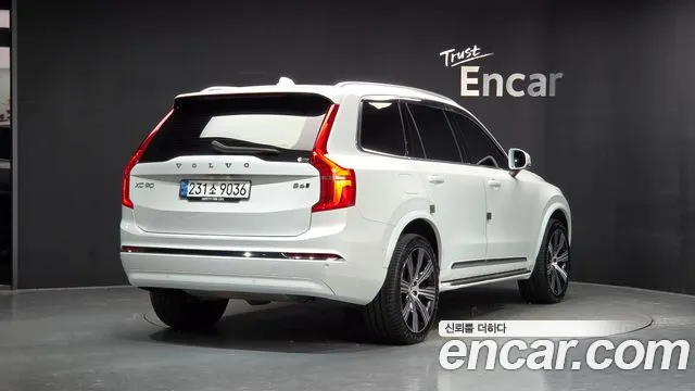 Volvo XC90 2024