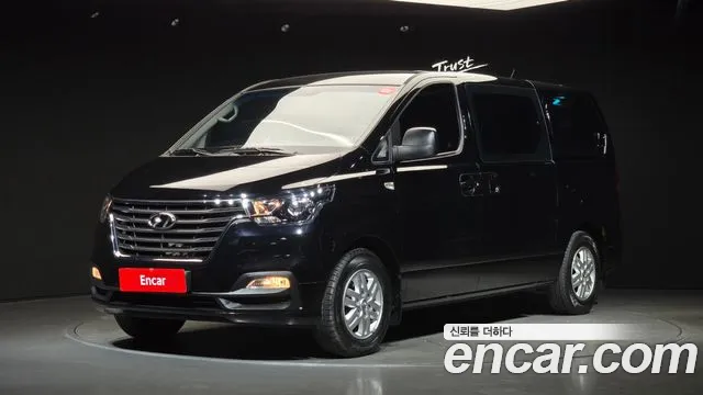 Hyundai Starex 2019