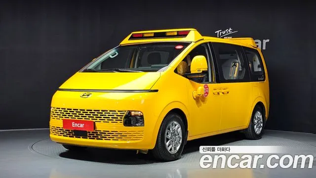 Hyundai Staria 2023