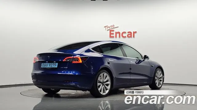 Tesla Model 3 2020